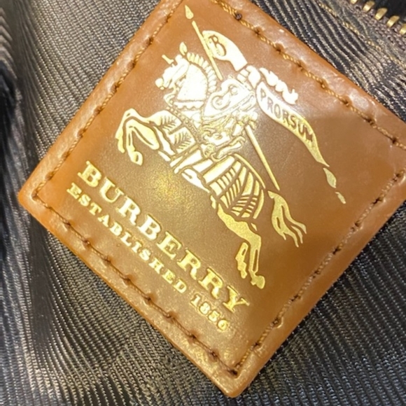 Burberry crossbody - Picture 3 of 16